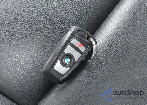 2016 BMW 528I xDrive z USA, uszkodzony, nr VIN WBA5A7C52GG644357